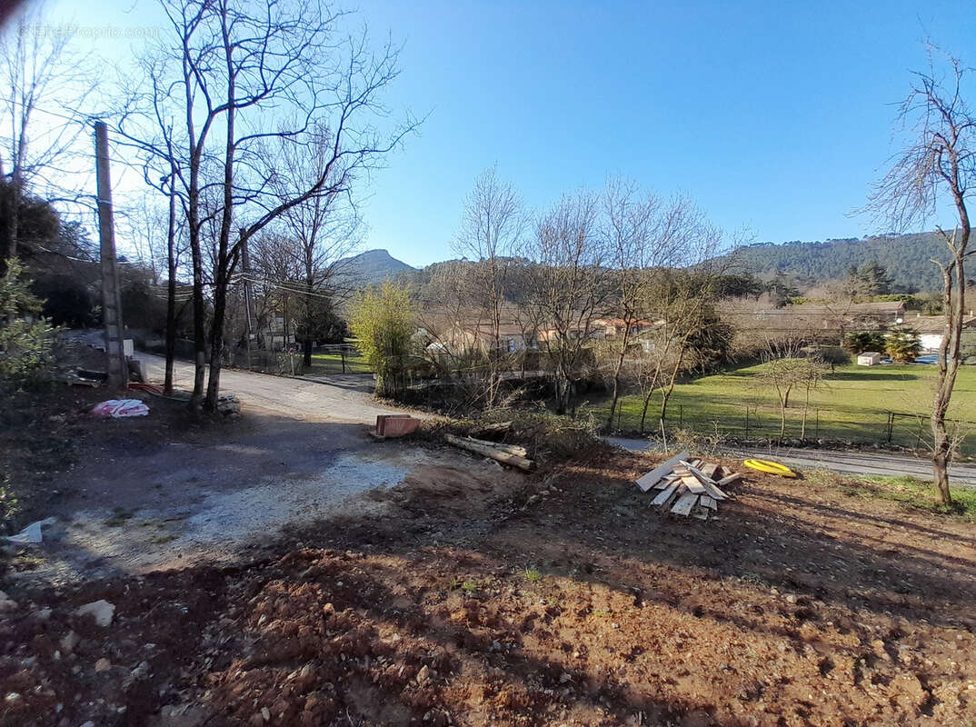 Terrain à ANDUZE