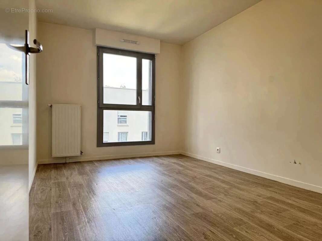 Appartement à AUBERVILLIERS