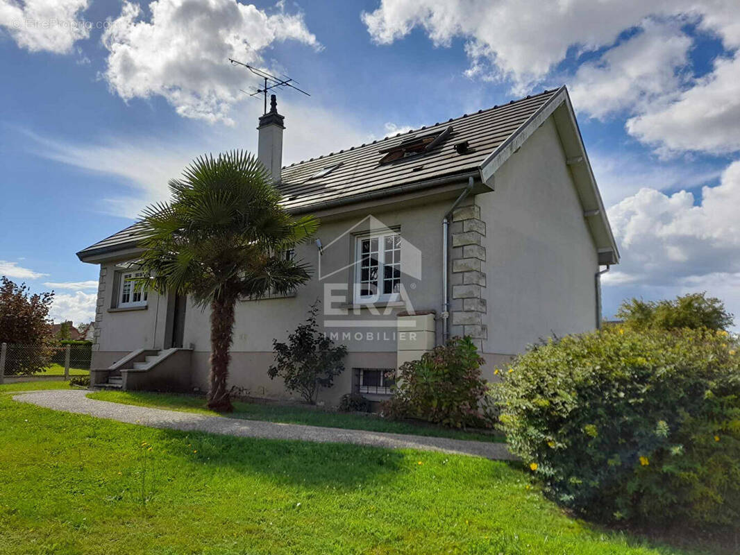 Maison à CHAUNY