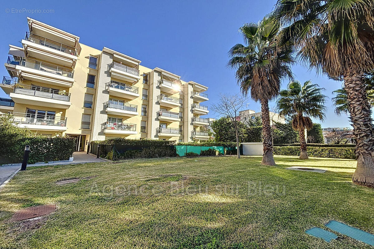 Appartement à CAGNES-SUR-MER