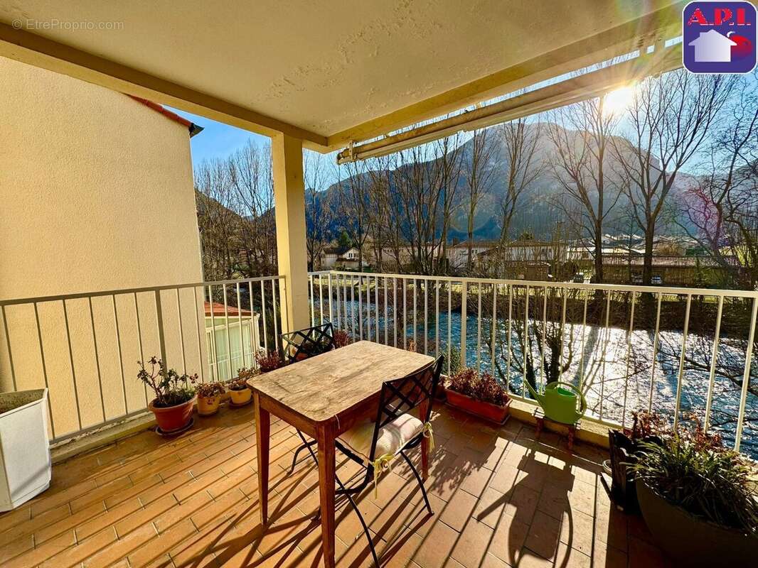 Appartement à TARASCON-SUR-ARIEGE