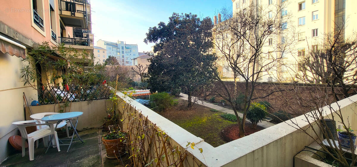 Appartement à LYON-7E