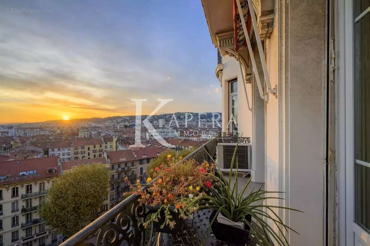 Appartement à NICE