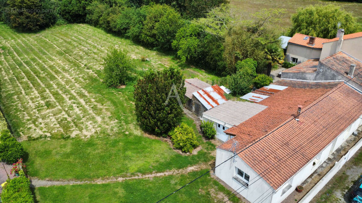 Maison à TALMONT-SAINT-HILAIRE