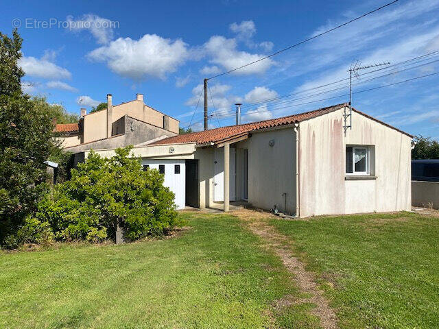 Maison à TALMONT-SAINT-HILAIRE