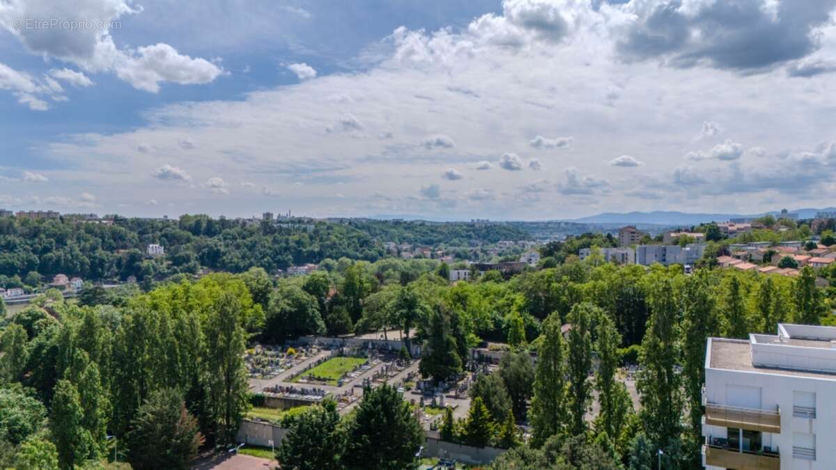 Appartement à LYON-9E