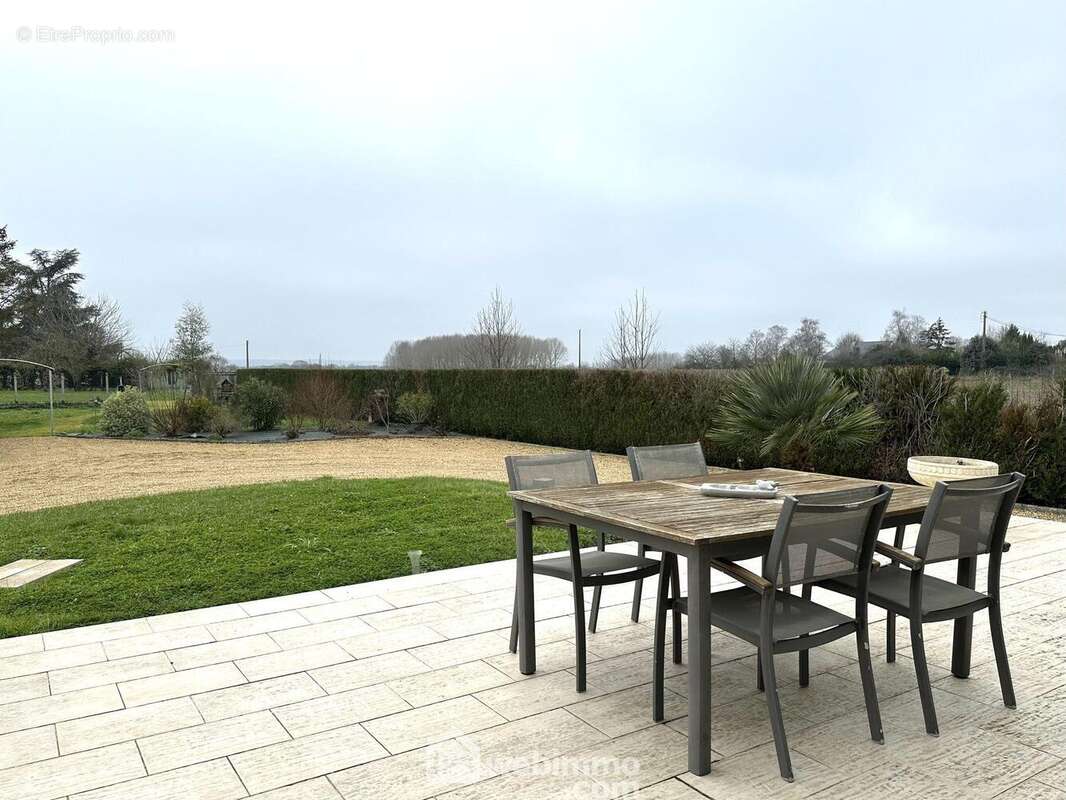 ... avec vue sur les exterieurs. - Maison à BEAUFORT-EN-VALLEE