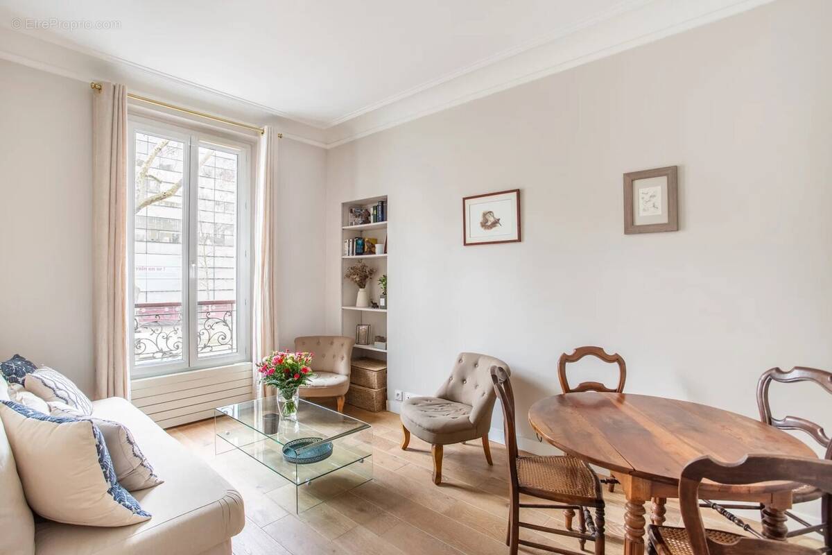 Appartement à PARIS-6E