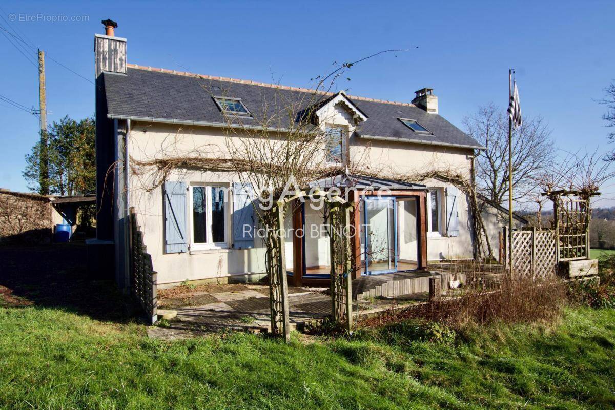 Maison à PLOUER-SUR-RANCE