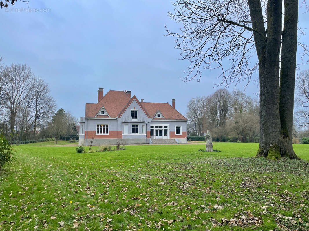 Maison à SAINT-QUENTIN