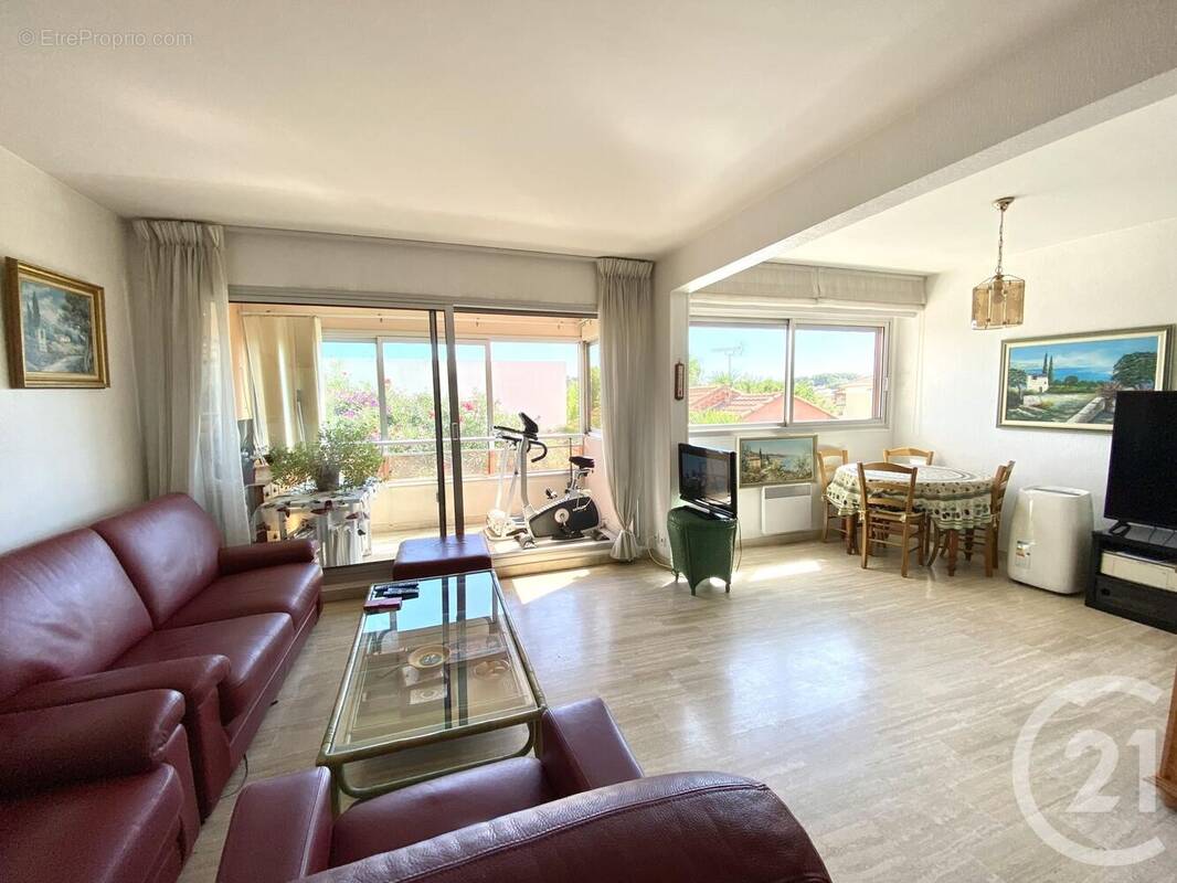 Appartement à SANARY-SUR-MER