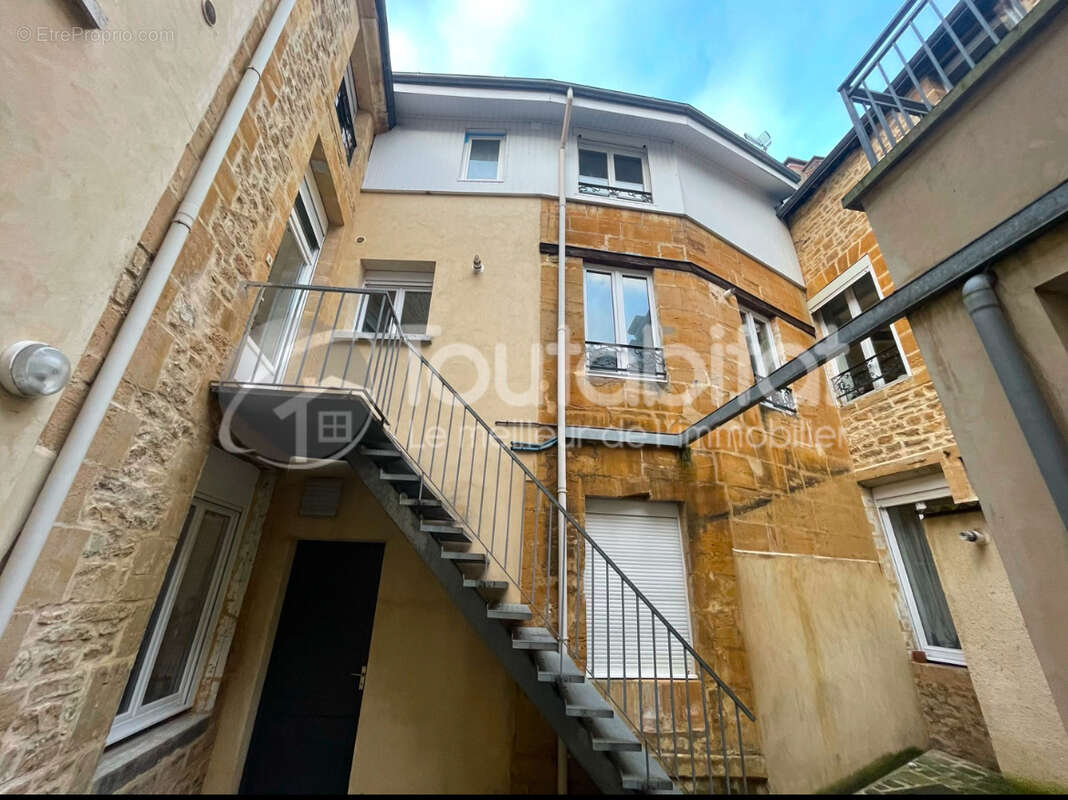 Appartement à CHARLEVILLE-MEZIERES