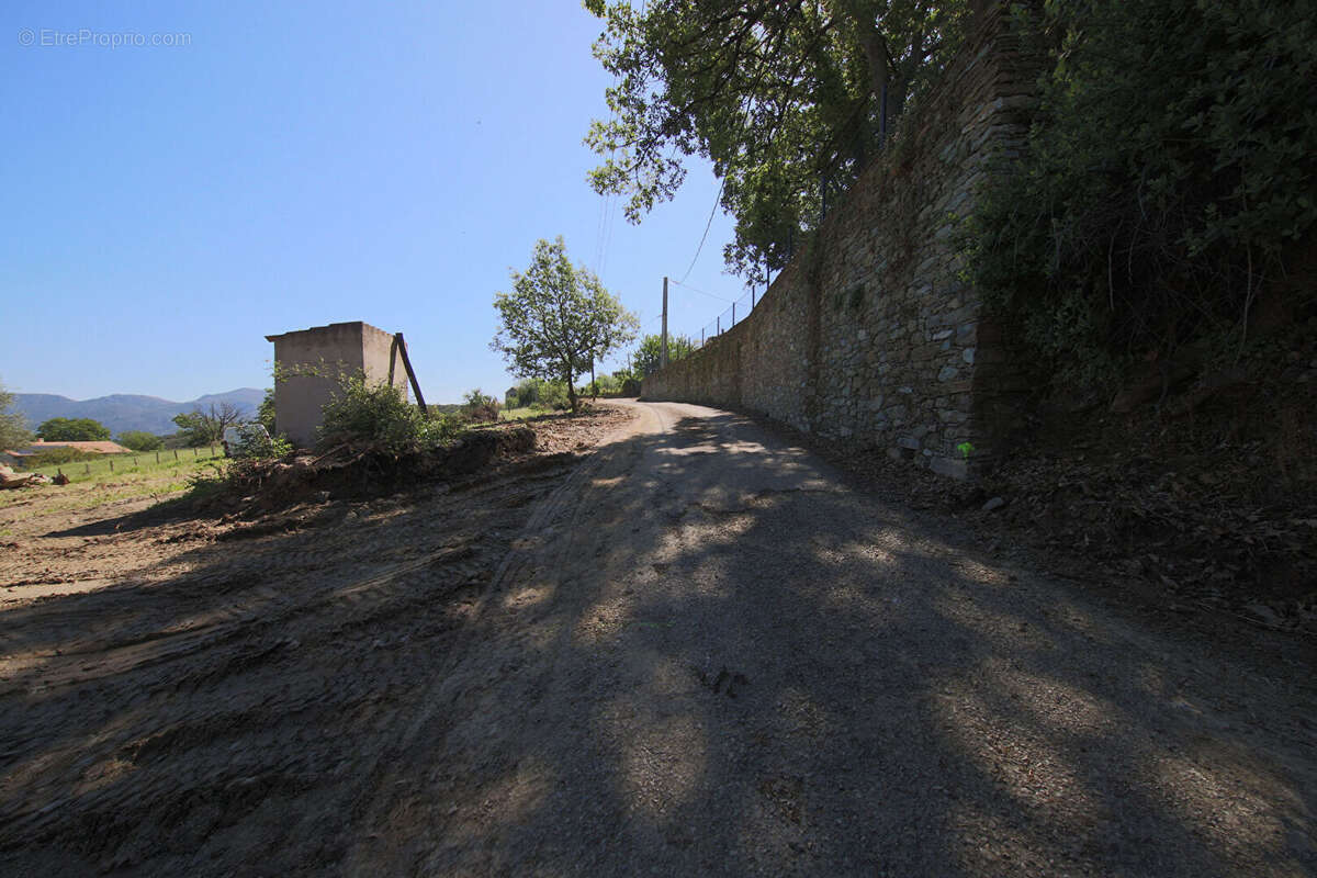 Terrain à RAPALE