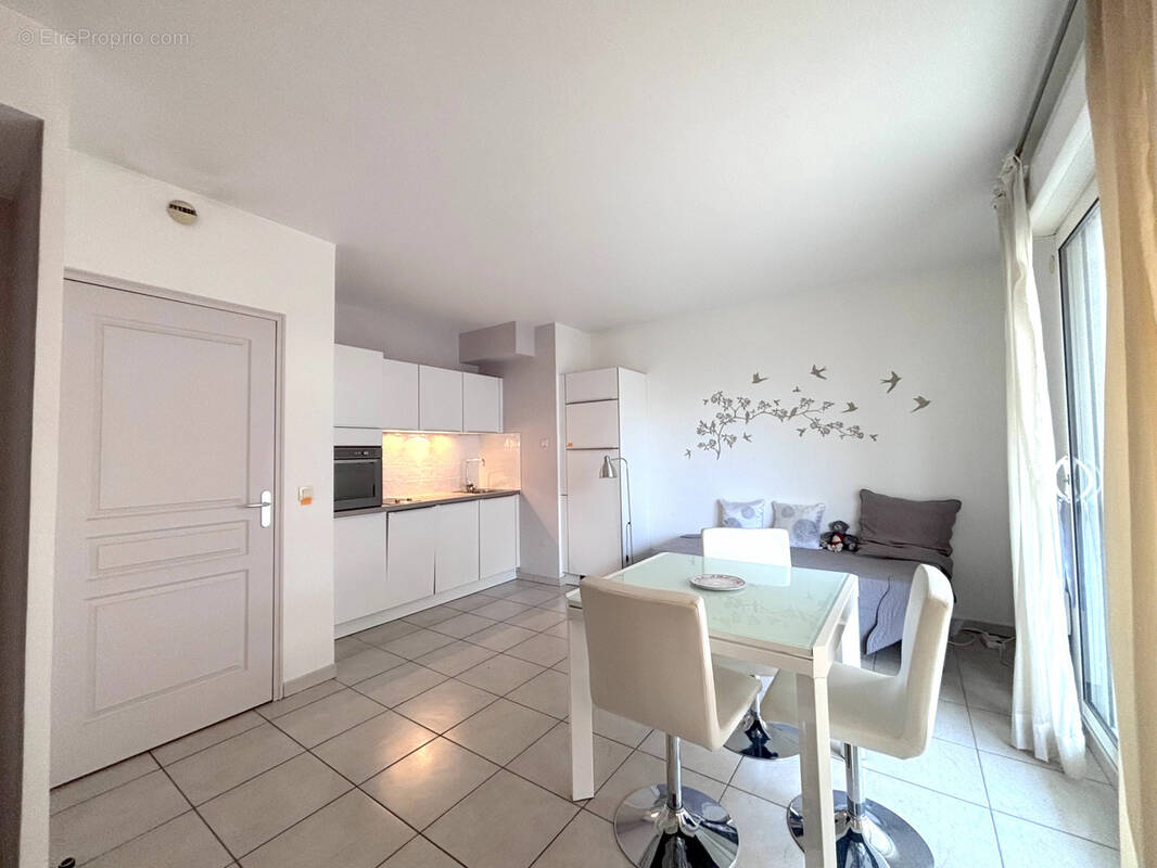 Appartement à MARSEILLE-10E