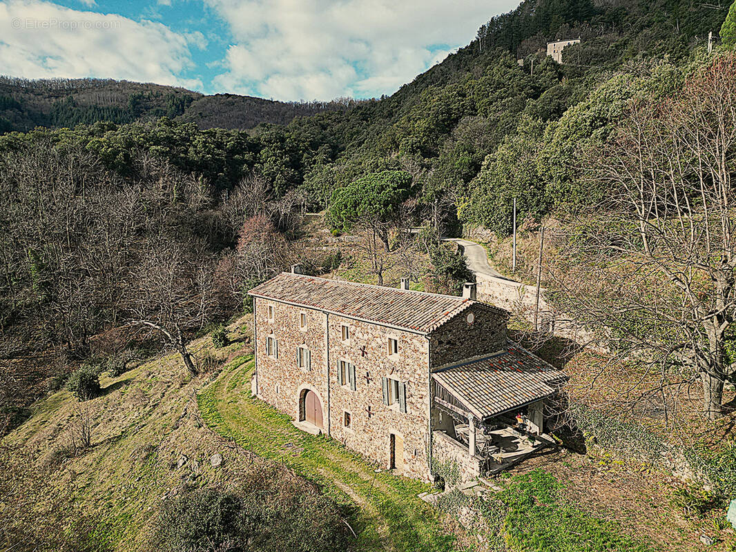 Maison à SAINT-ROMAN-DE-CODIERES