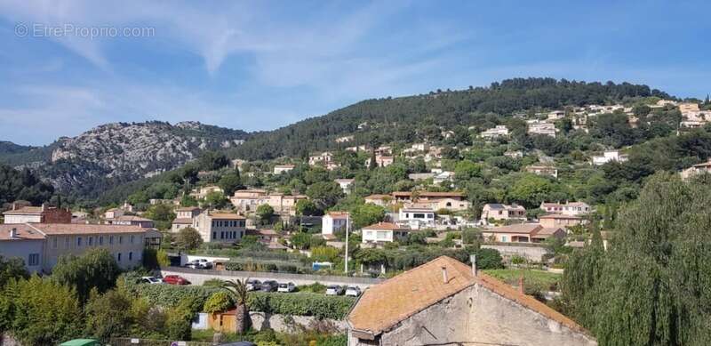 Appartement à OLLIOULES