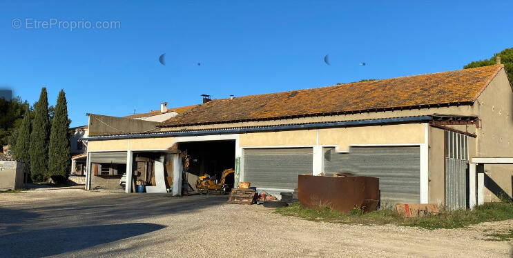 Appartement à SAINT-MARTIN-DE-CRAU