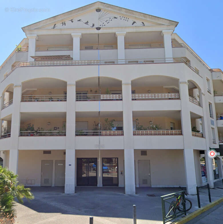 Appartement à HYERES