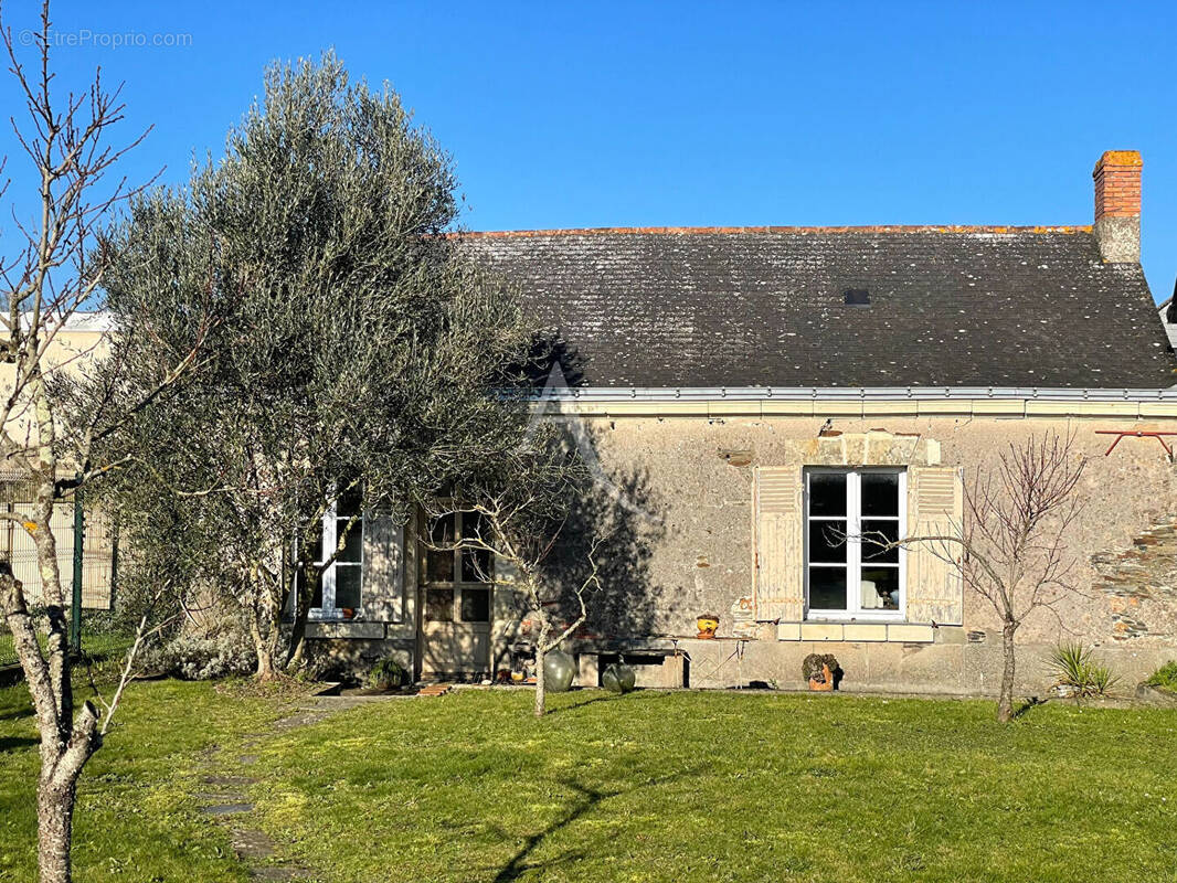 Maison à JUIGNE-SUR-LOIRE