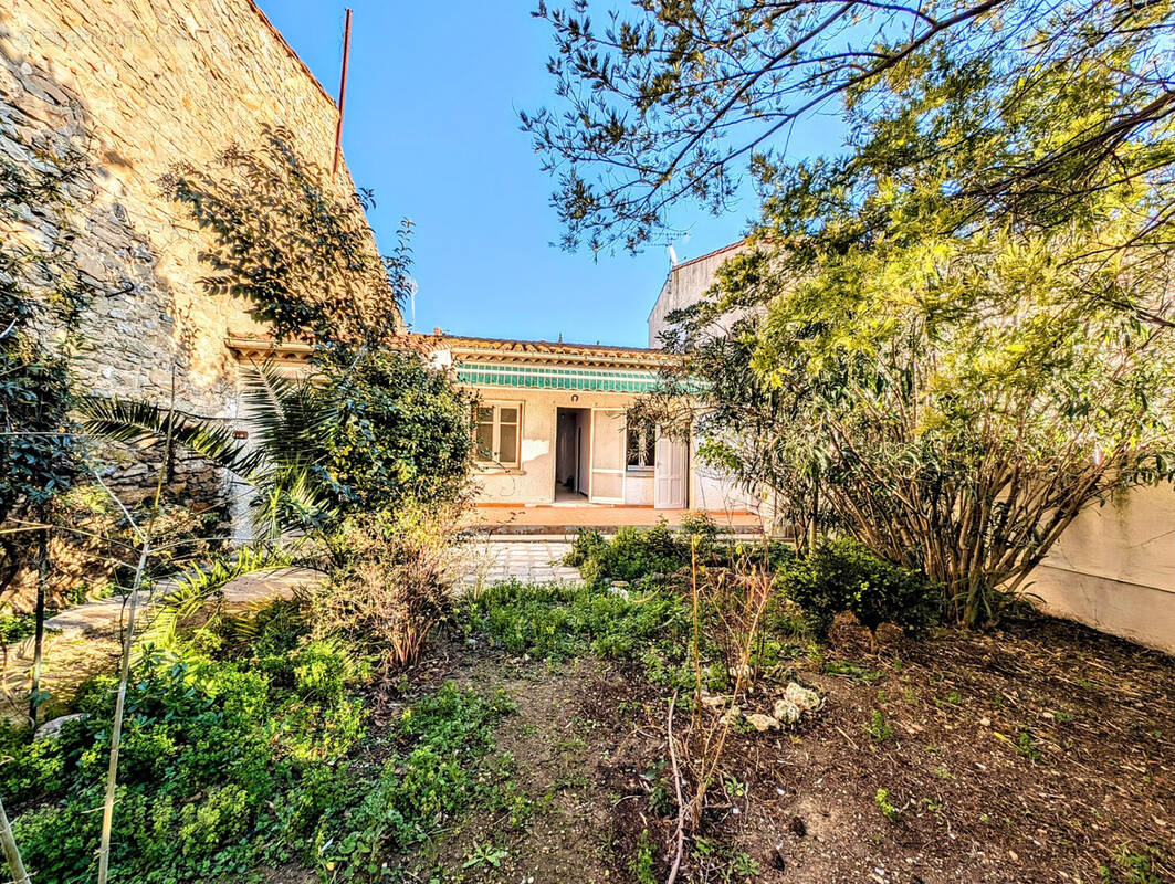 Maison à LEZIGNAN-CORBIERES