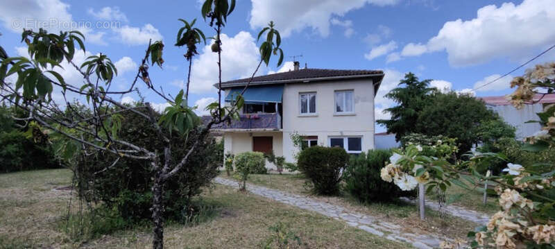 Maison à SAINT-CIERS-SUR-GIRONDE