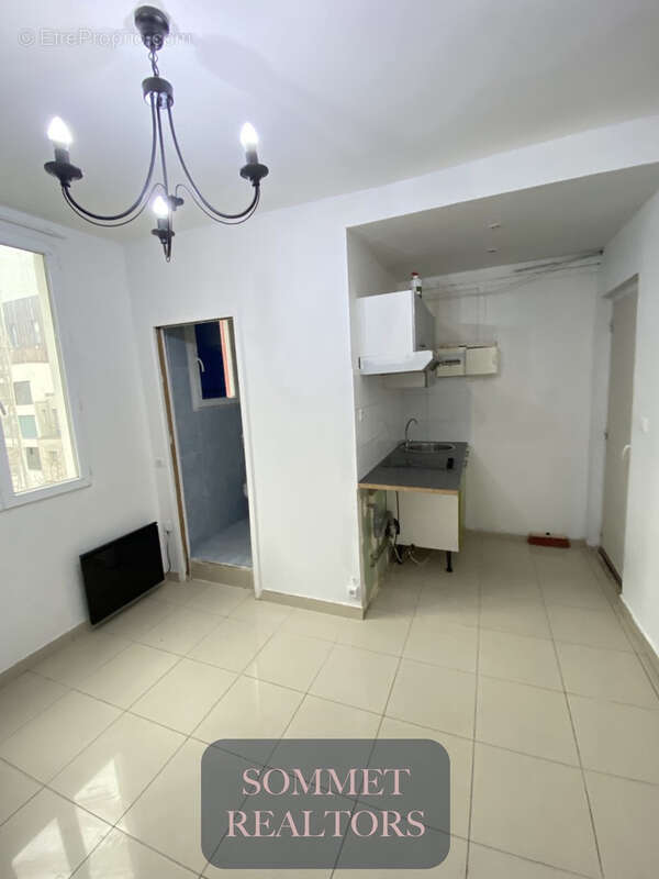 Appartement à AUBERVILLIERS