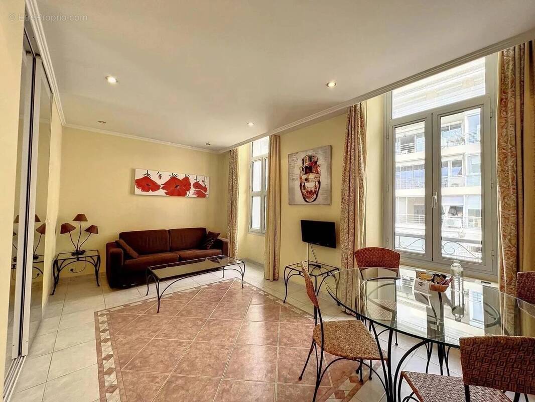 Appartement à CANNES