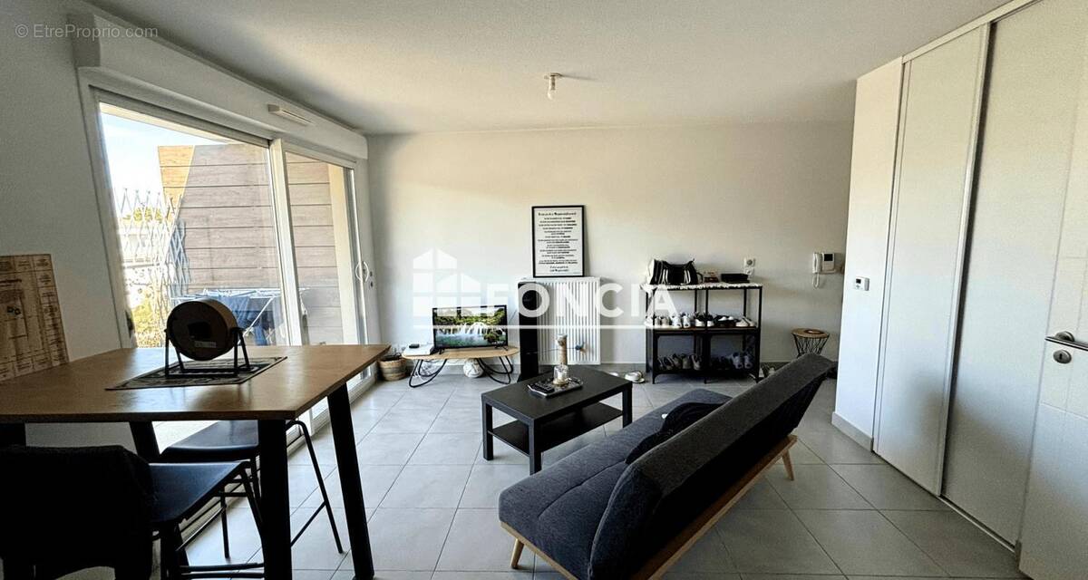 Appartement à LE CRES