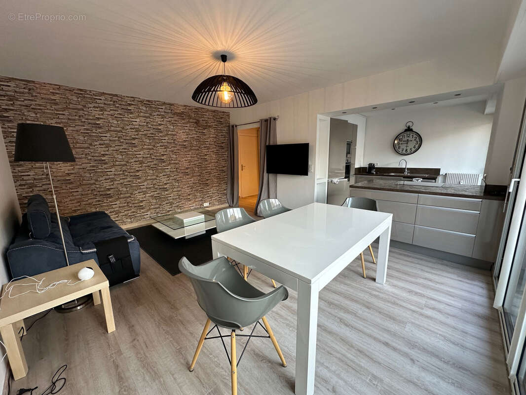 Appartement à HYERES