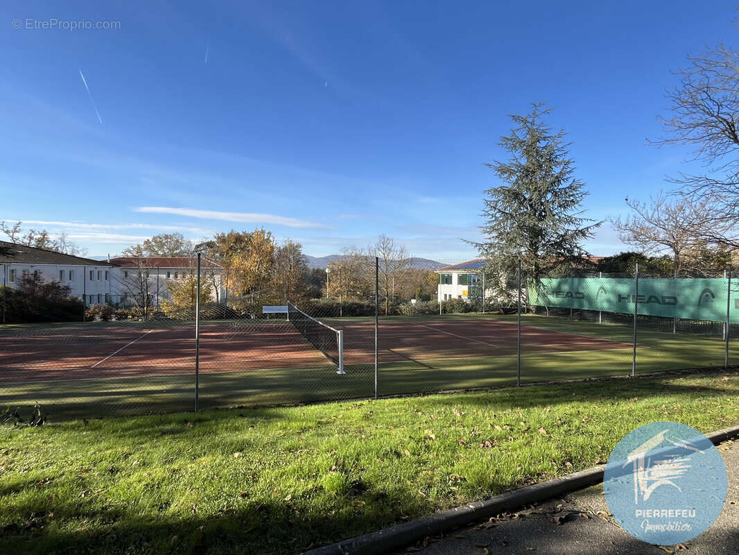 Appartement à CHARBONNIERES-LES-BAINS