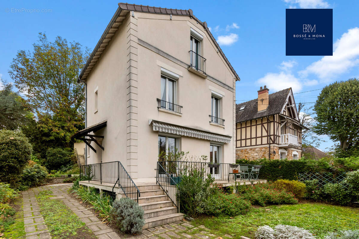 Maison à MAISONS-LAFFITTE