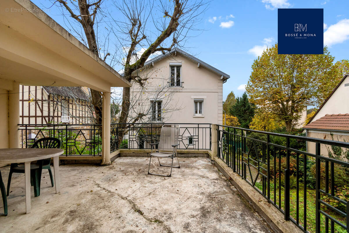 Maison à MAISONS-LAFFITTE