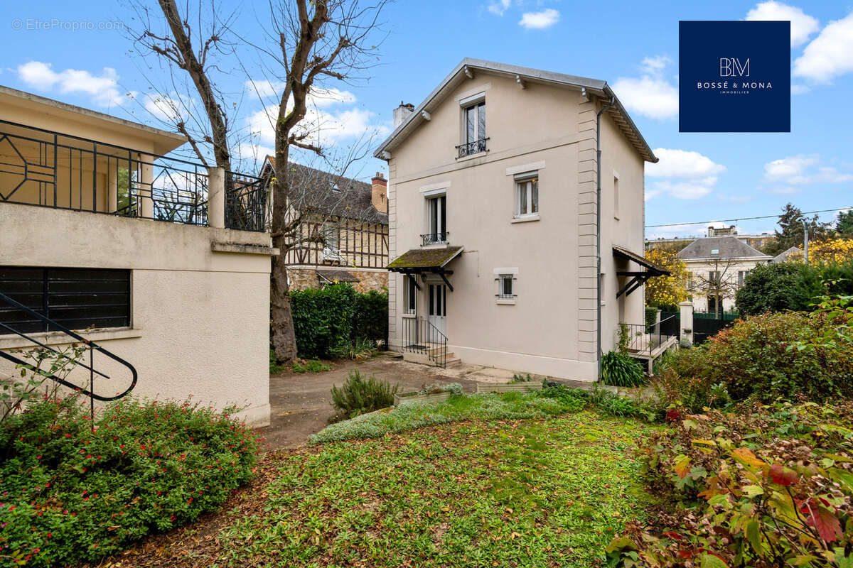 Maison à MAISONS-LAFFITTE