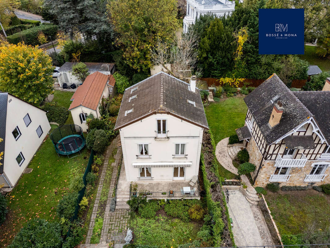 Maison à MAISONS-LAFFITTE