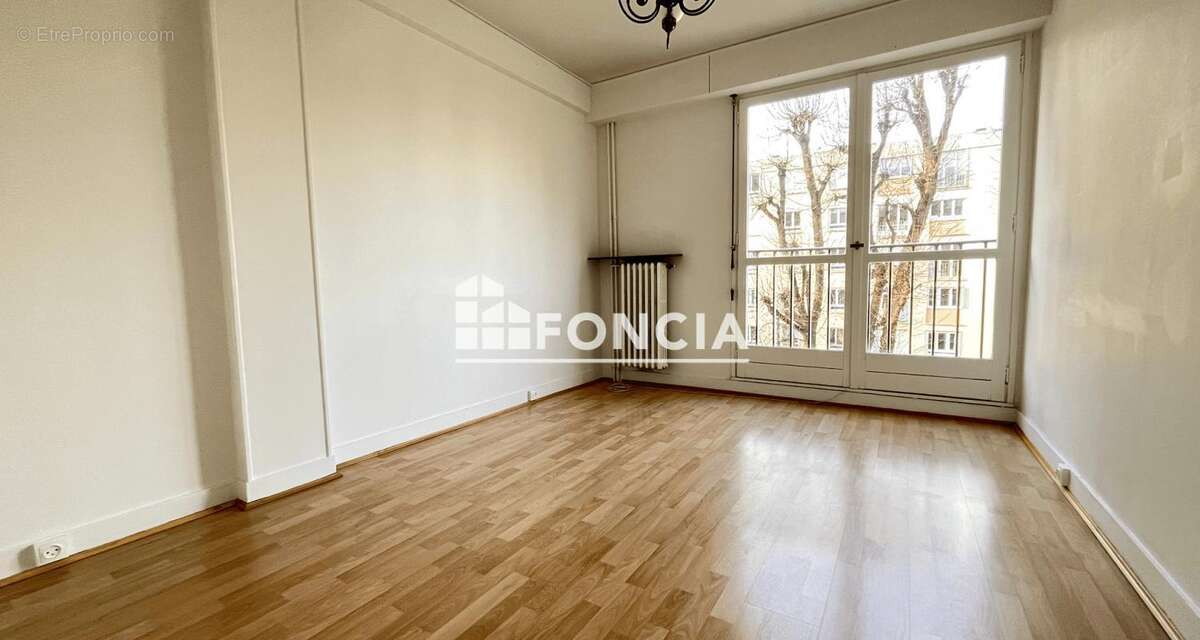 Appartement à RUEIL-MALMAISON