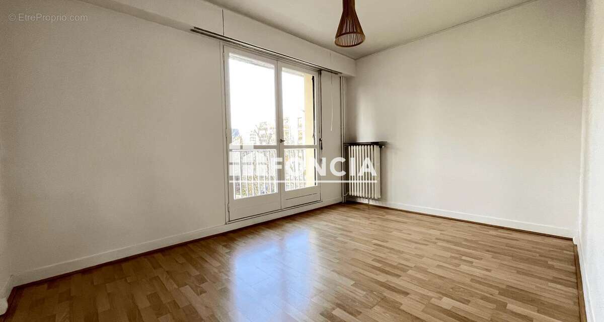 Appartement à RUEIL-MALMAISON