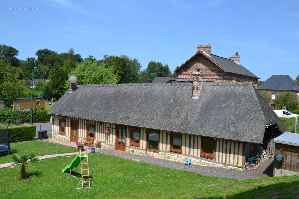 Maison à SAINT-PIERRE-LE-VIGER