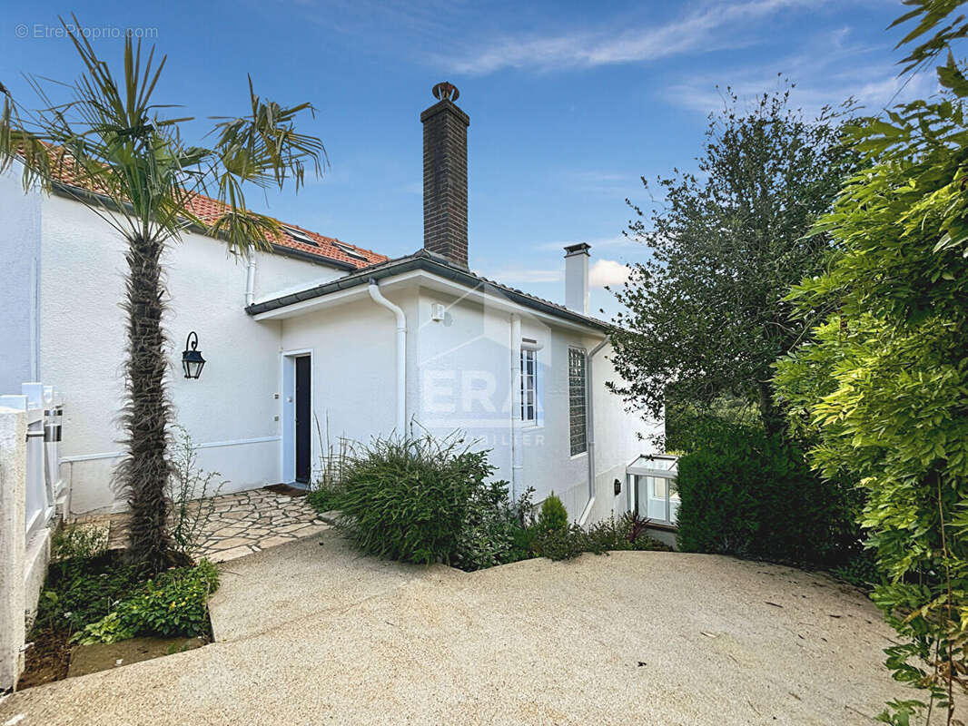 Maison à MONTFORT-L&#039;AMAURY