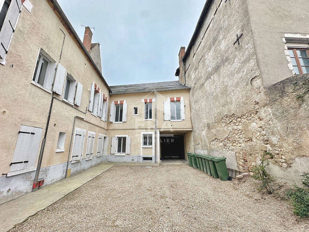 Appartement à CHATILLON-SUR-LOIRE