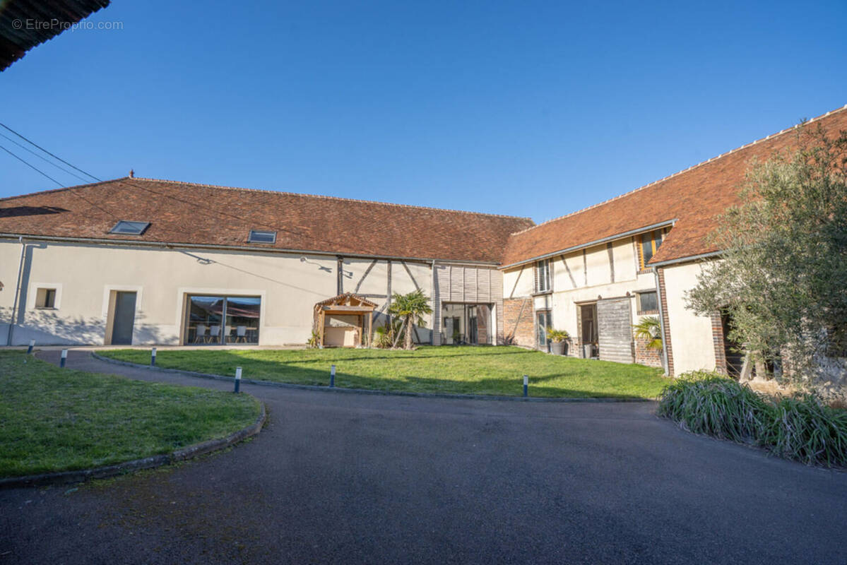 Photo 1 - Maison à TROYES