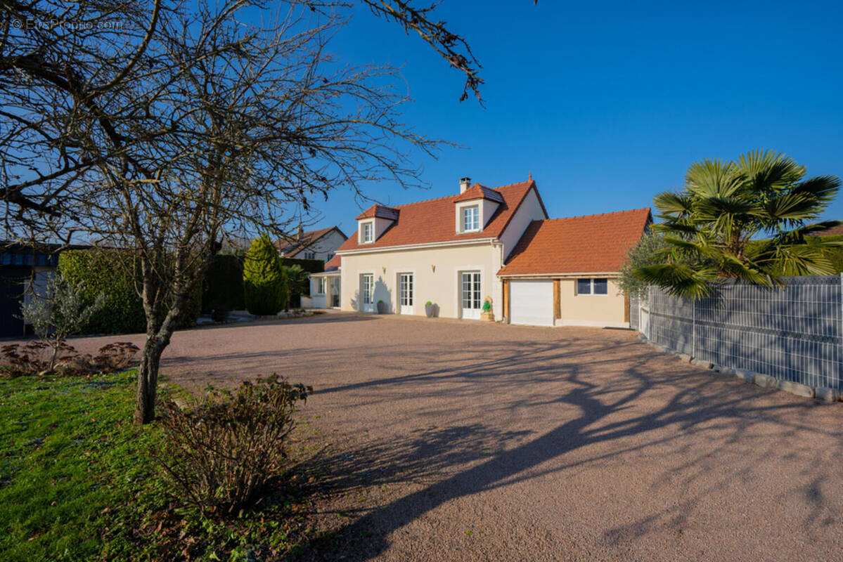 Photo 1 - Maison à TROYES