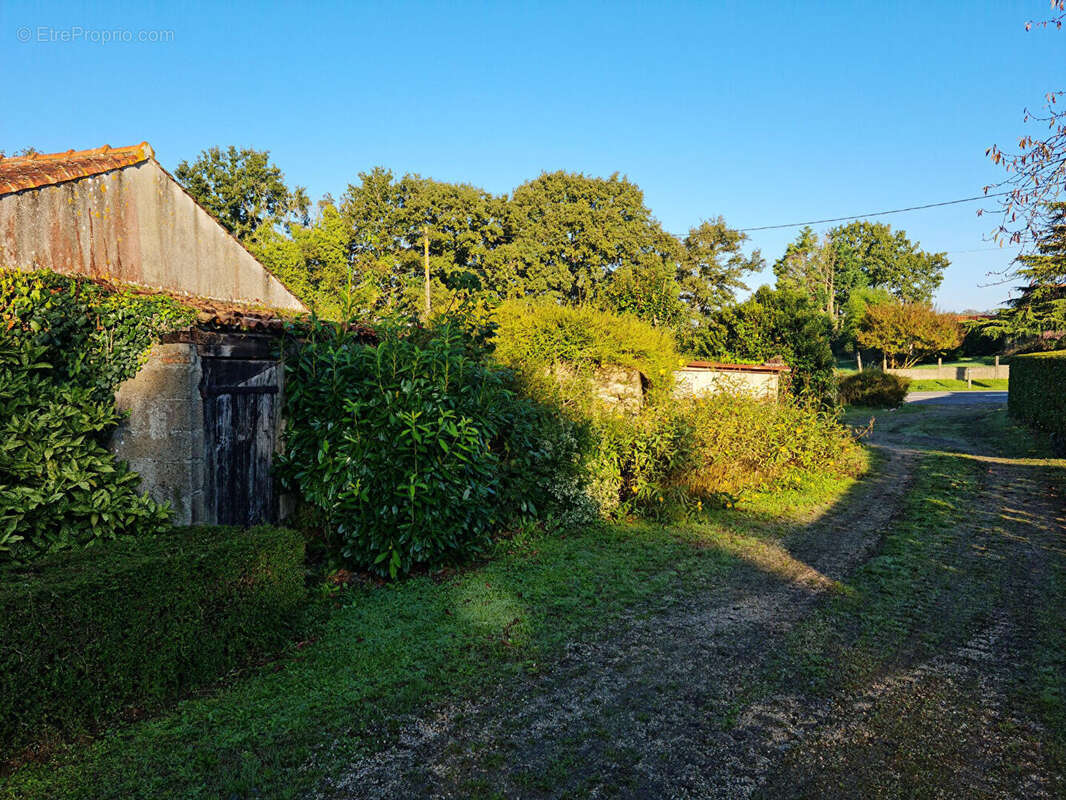 Maison à MONTBERT