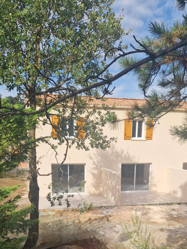 Appartement à SAINT-PAUL-TROIS-CHATEAUX