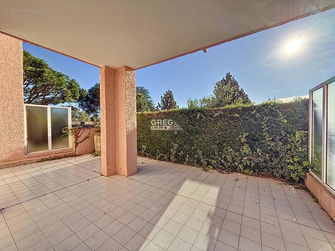 Appartement à VILLENEUVE-LOUBET