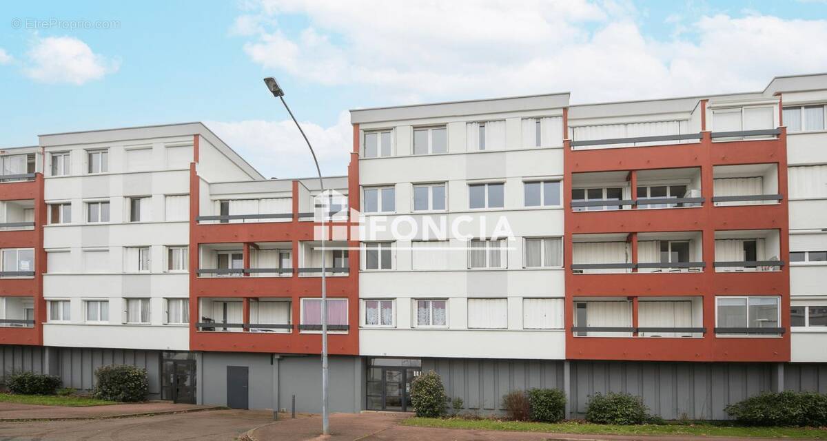 Appartement à FLEURY-LES-AUBRAIS