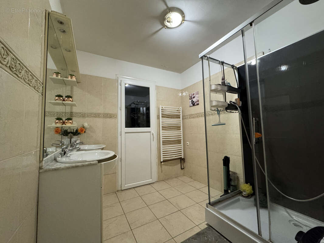 Appartement à FEYZIN