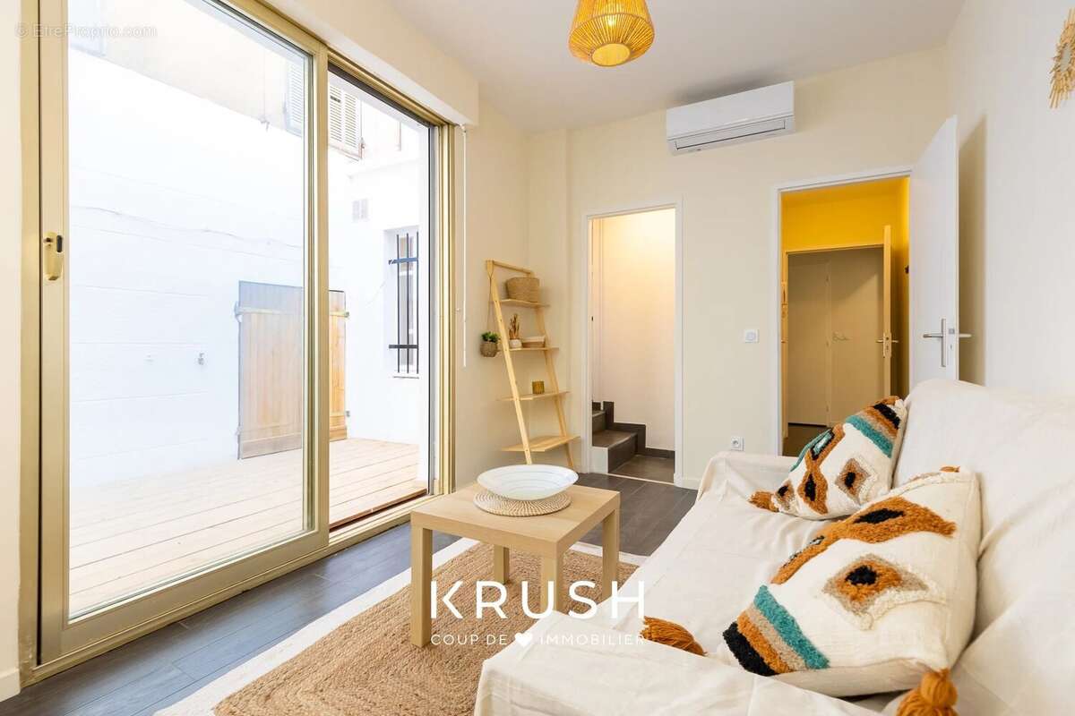 Appartement à MARSEILLE-6E