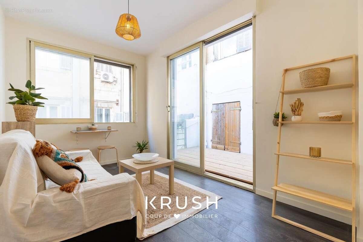 Appartement à MARSEILLE-6E