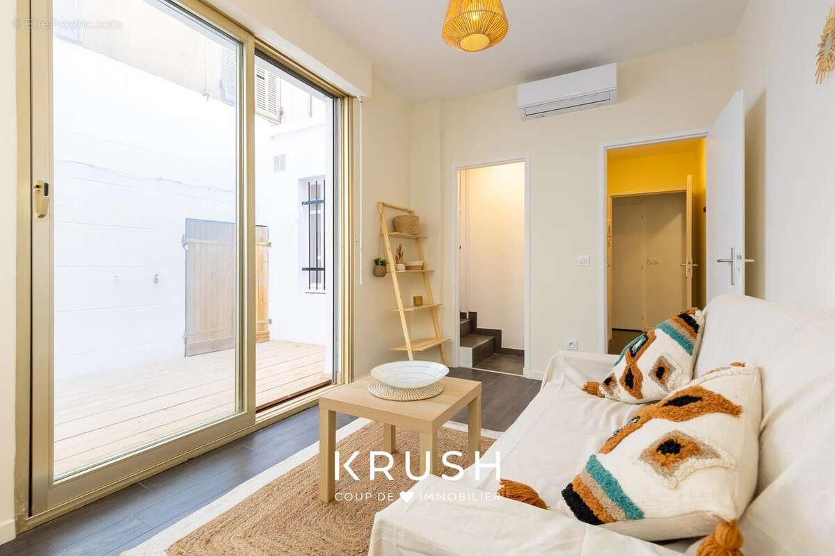 Appartement à MARSEILLE-6E