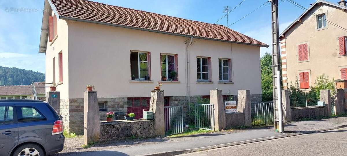 Maison à REMIREMONT